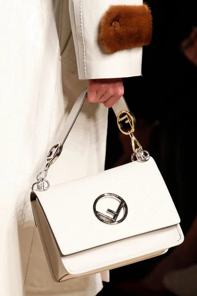 Look 55